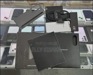 New Samsung Galaxy Z Fold6 256 GB Gray