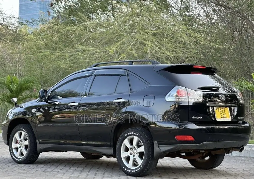 Toyota Harrier 2.4 2005 Black