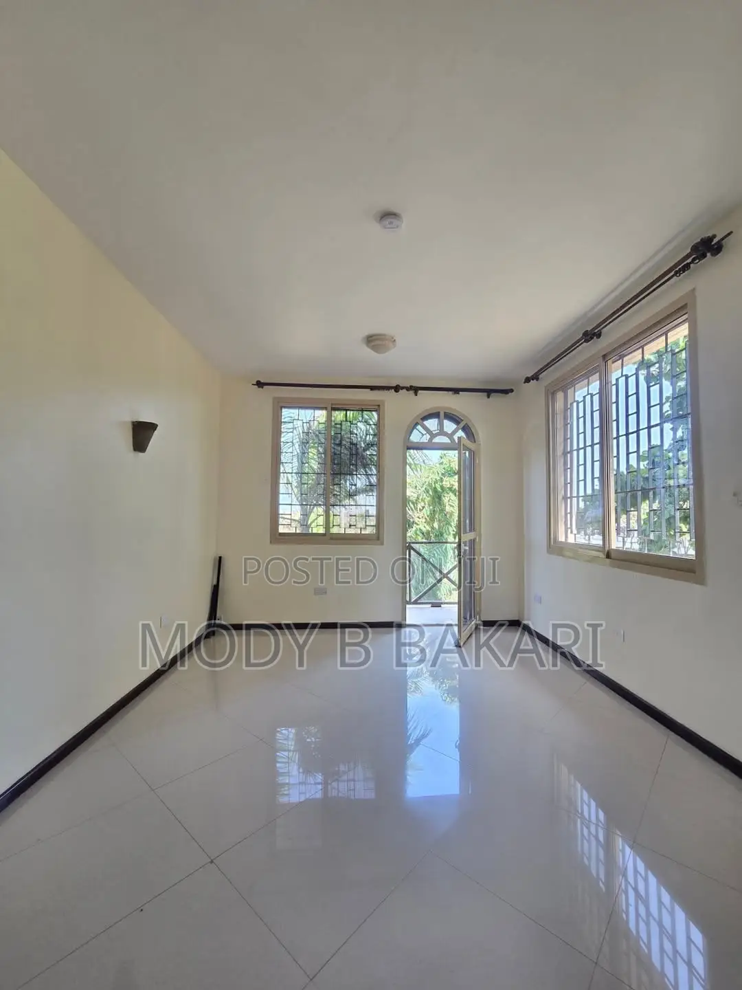 4bdrm Villa in Masaki for rent