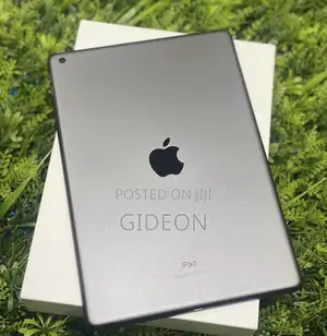 New Apple iPad 10.2 (2021) 64 GB Gray