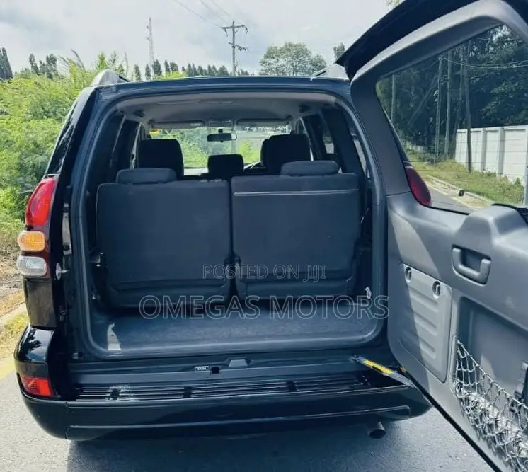 Toyota Land Cruiser Prado 2006 Black