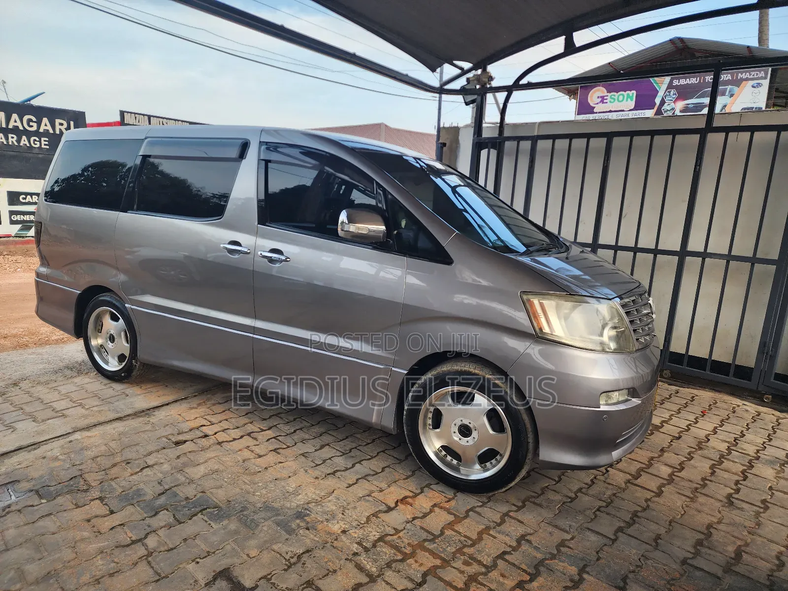 Toyota Alphard 2005 Silver