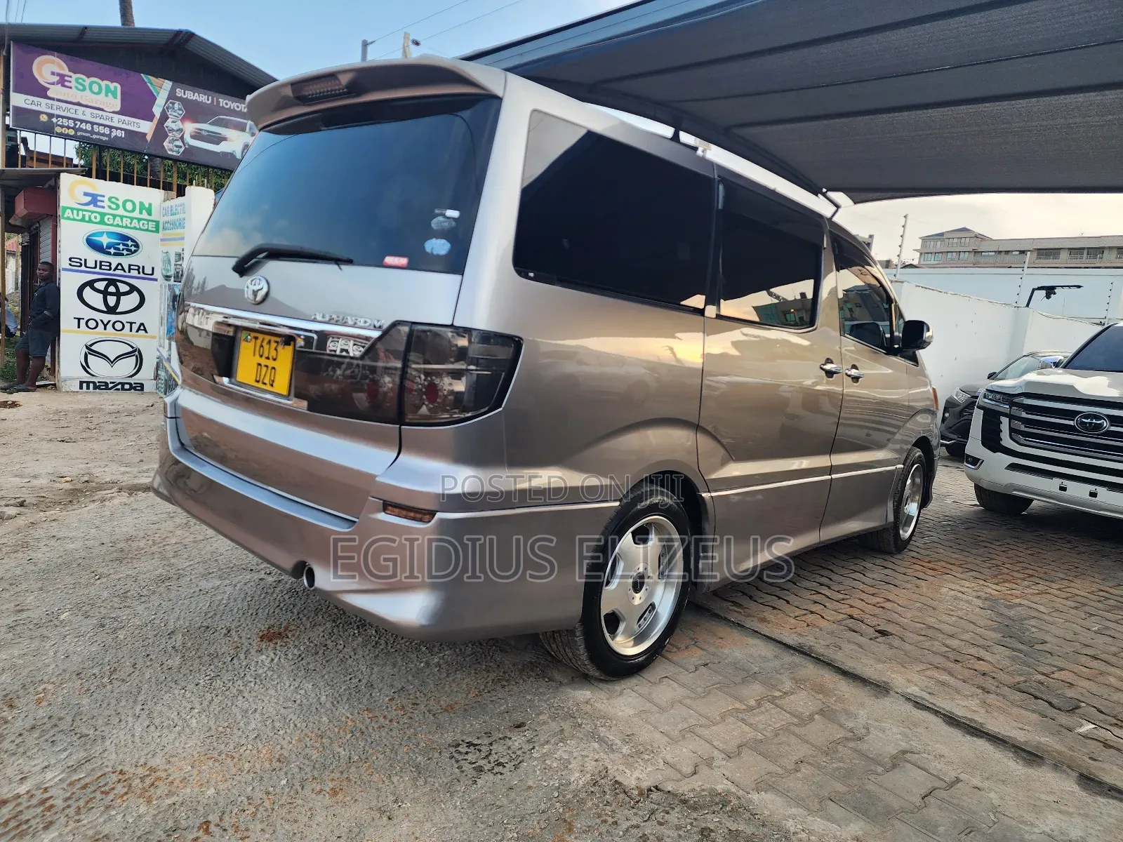 Toyota Alphard 2005 Silver