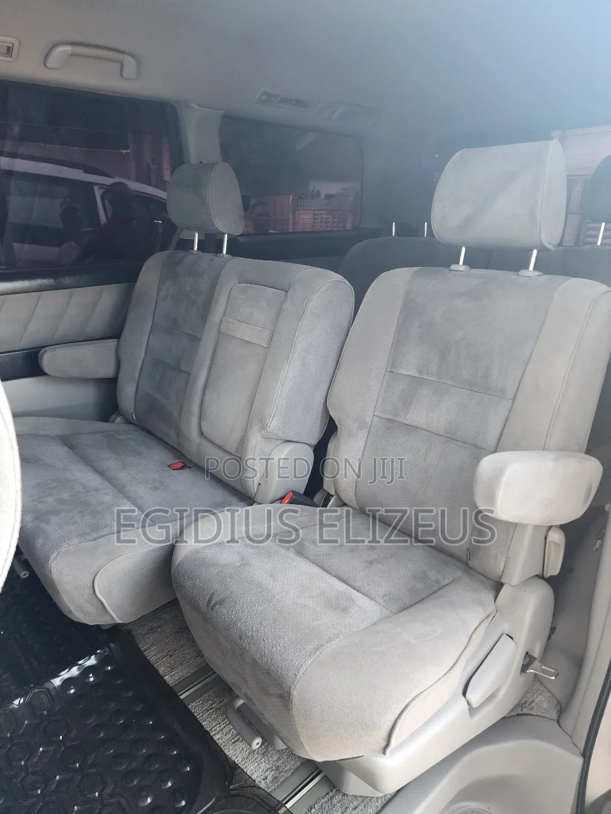 Toyota Alphard 2005 Silver