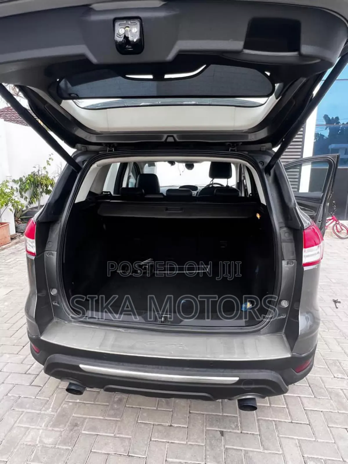 Ford Kuga 1.5 EcoBoost 150hp 2WD Titanium 2014 Gray