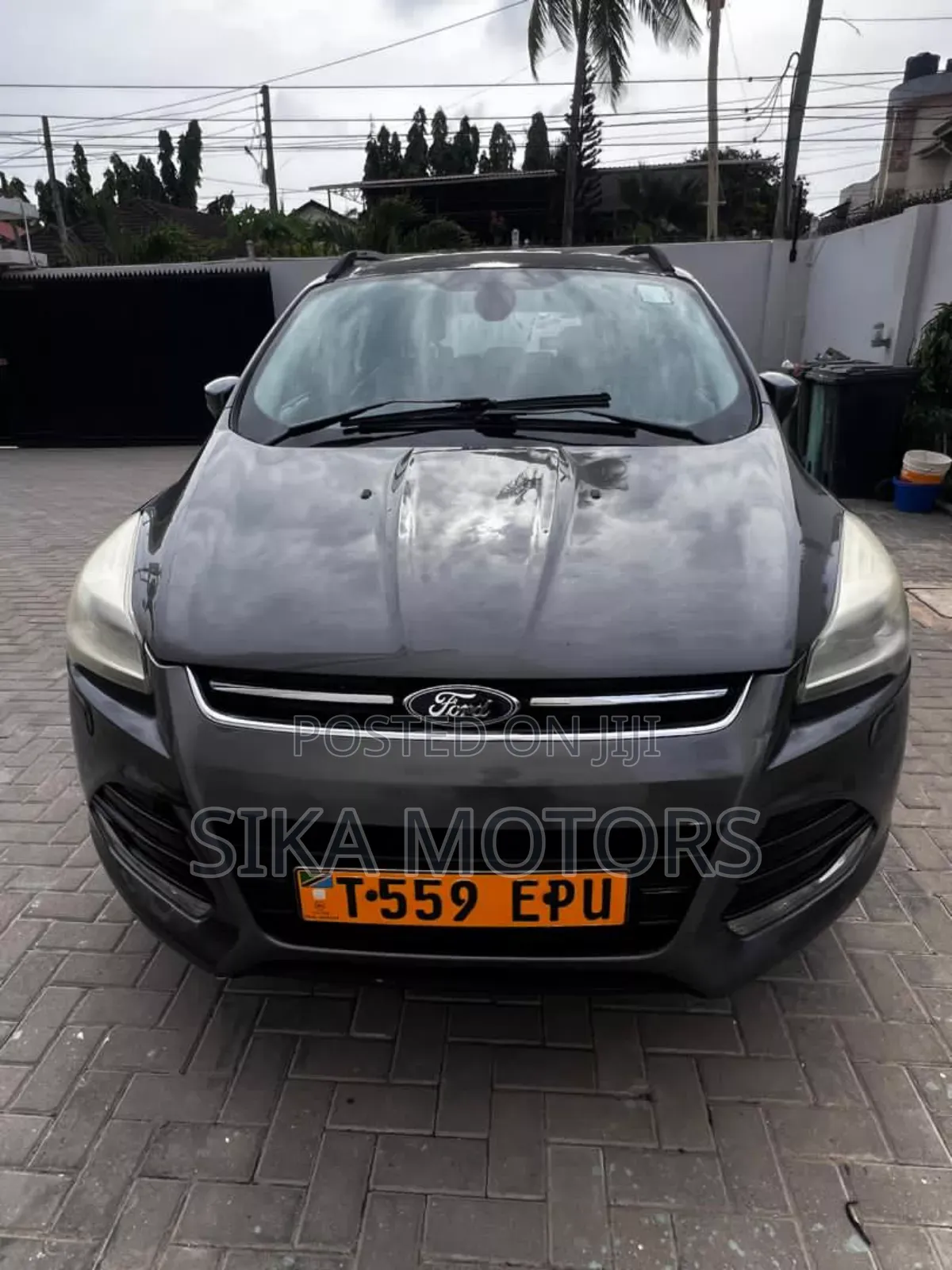 Ford Kuga 1.5 EcoBoost 150hp 2WD Titanium 2014 Gray