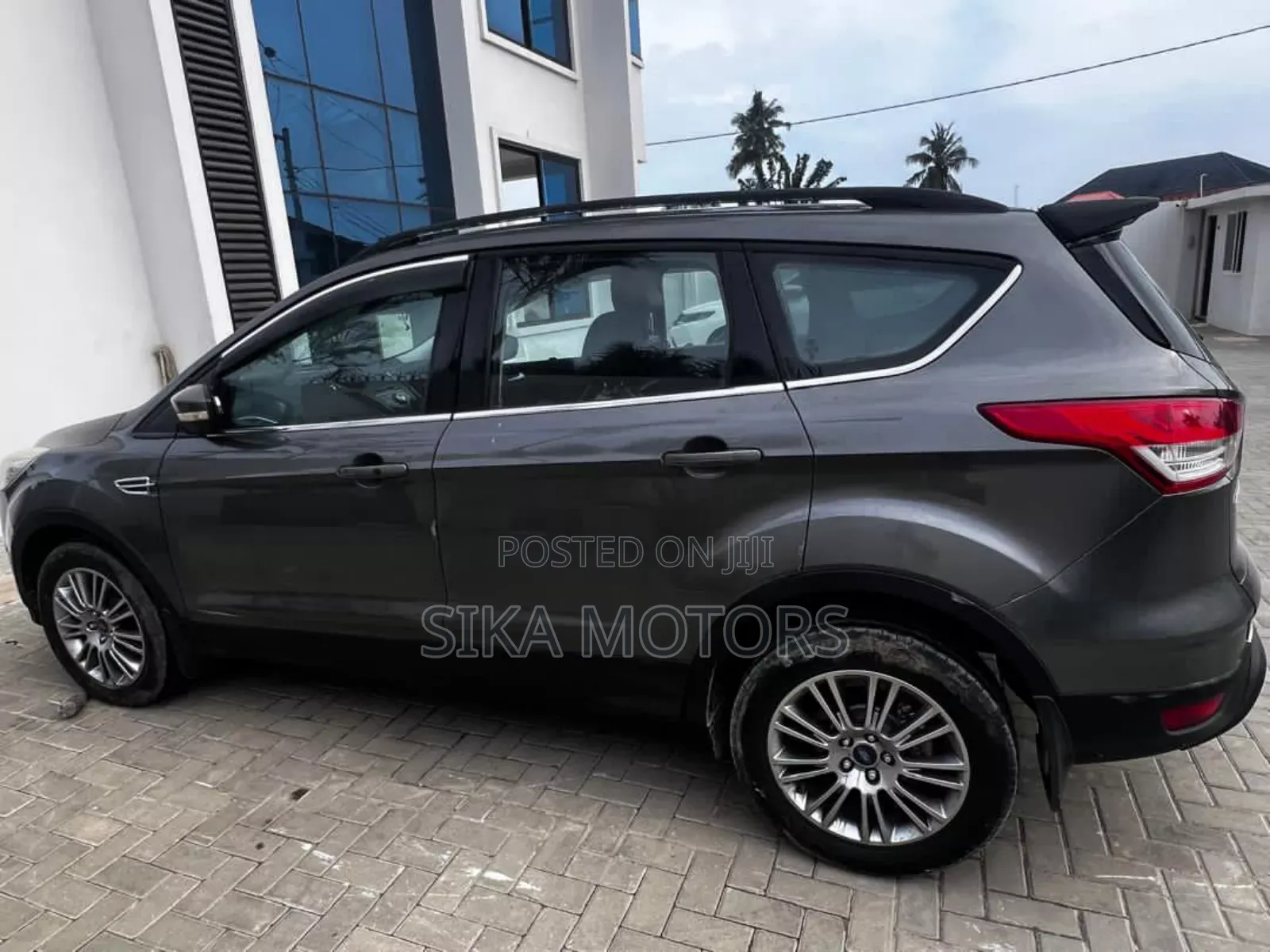 Ford Kuga 1.5 EcoBoost 150hp 2WD Titanium 2014 Gray