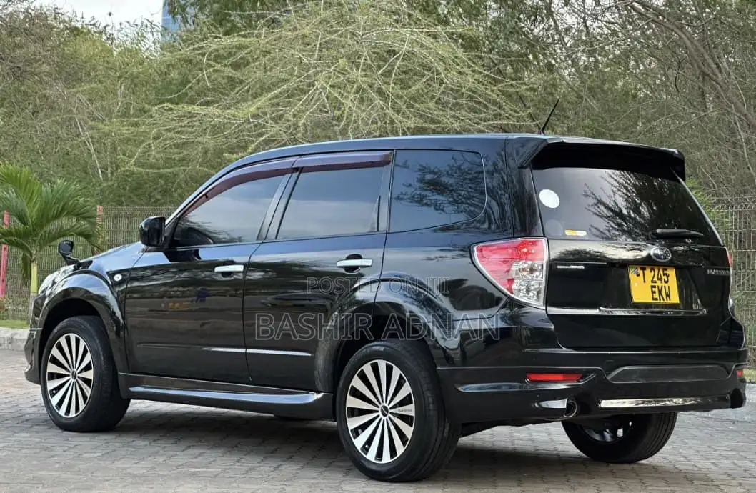 Subaru Forester 2011 Matt Black
