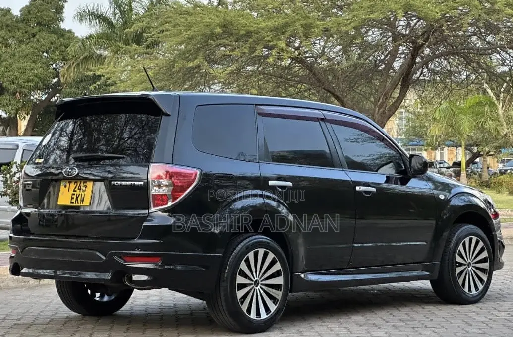 Subaru Forester 2011 Matt Black