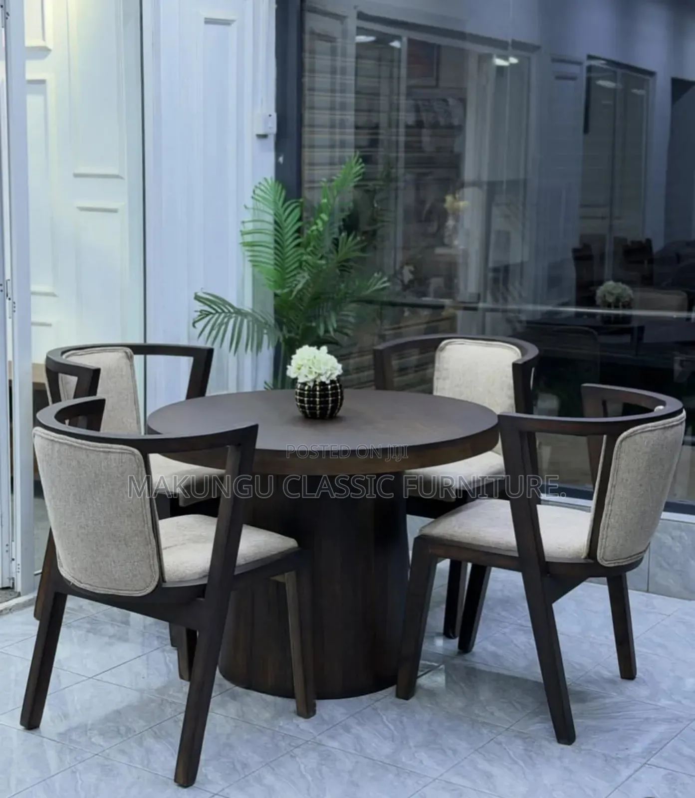 Super Dinning Table Ya Viti Nne
