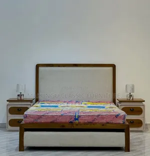Luxurious Bed Stylist With Bedsides Ukubwa Ni 5/6