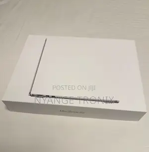 New Laptop Apple MacBook Air 2024 M3 13-Inch 24GB Apple M3 SSD 512GB