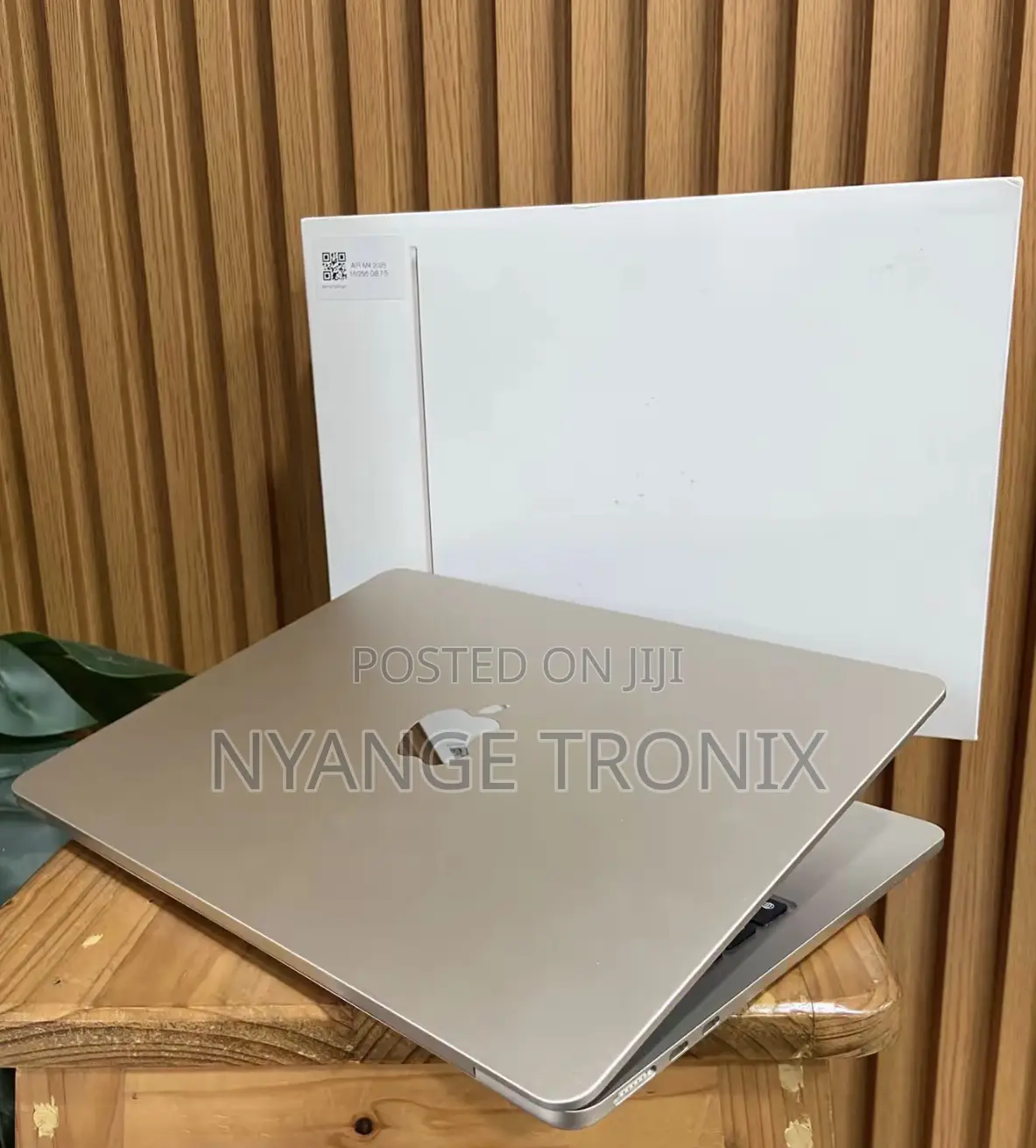 New Laptop Apple MacBook Air 2025 M4 13-Inch 16GB Apple M4 SSD 512GB