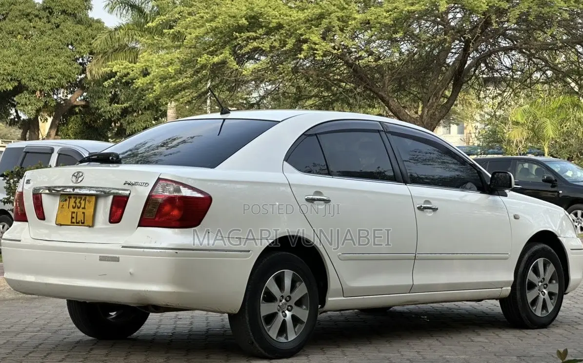 Toyota Premio 2004 White