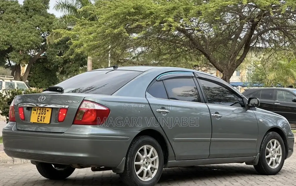 Toyota Premio 2005 Gray