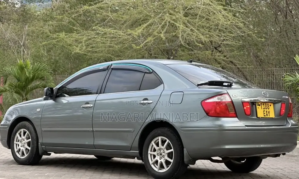 Toyota Premio 2005 Gray