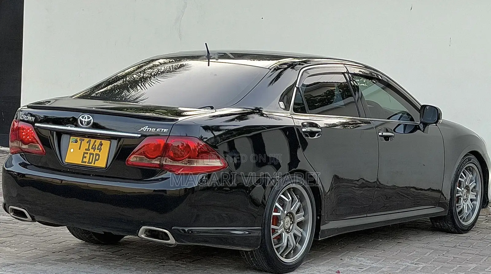Toyota Crown 2009 Matt Black