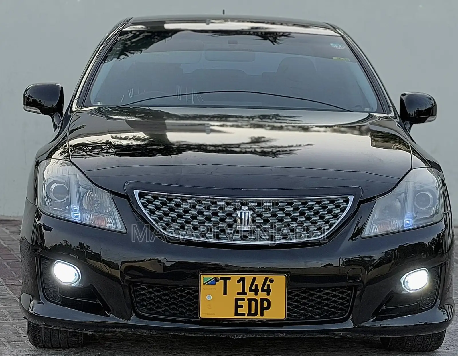 Toyota Crown 2009 Matt Black