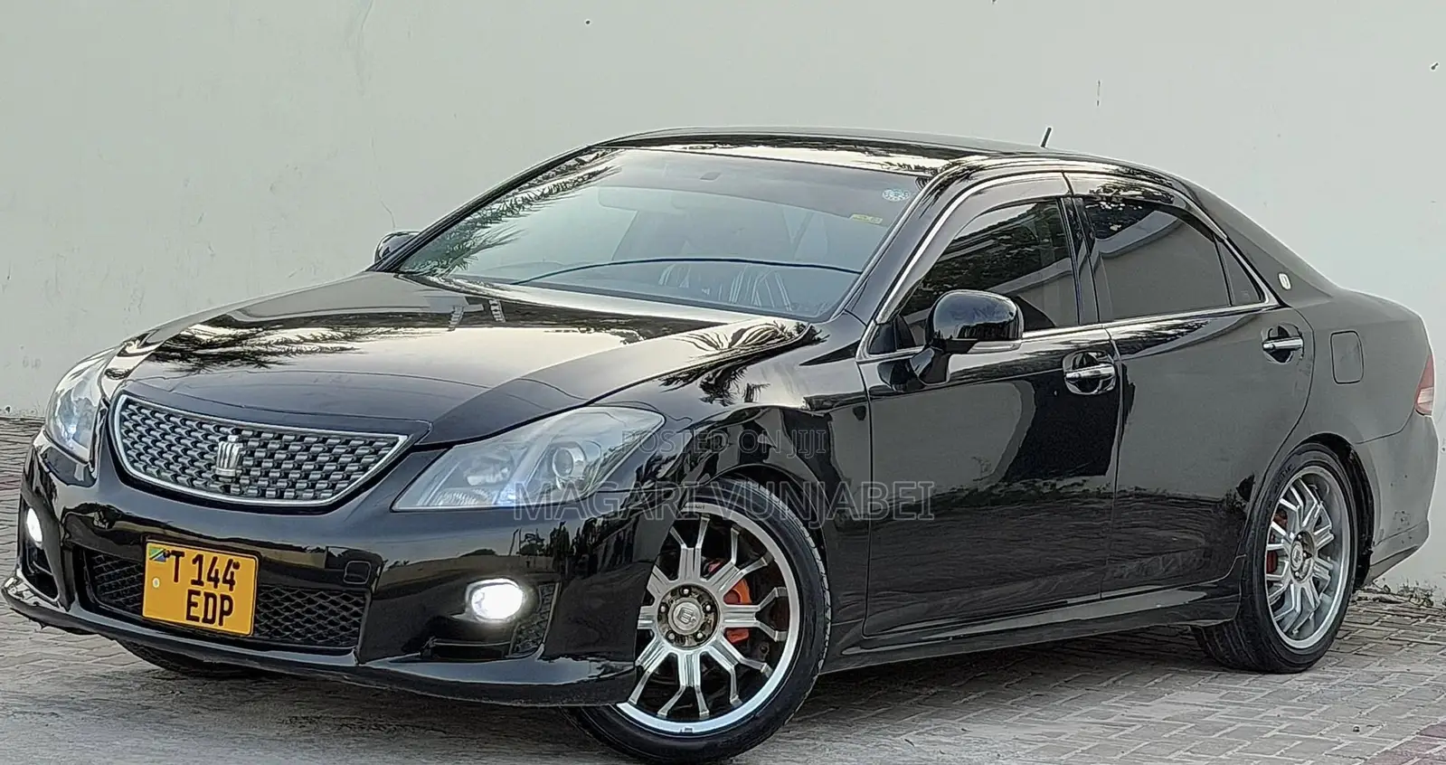 Toyota Crown 2009 Matt Black