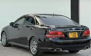 Toyota Crown 2009 Matt Black