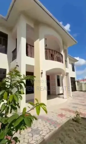 5bdrm House in Kunduchi for rent