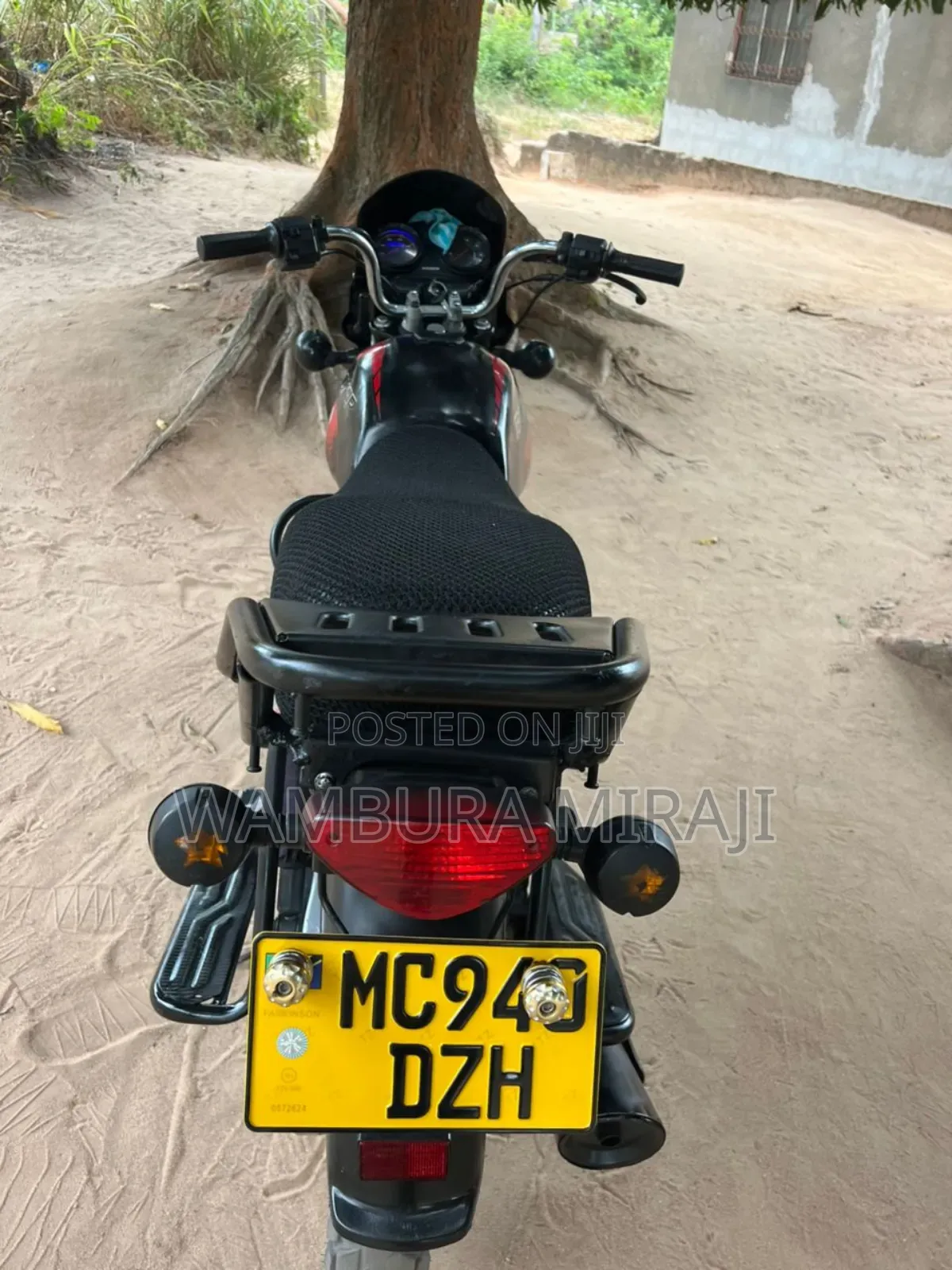 Bajaj Boxer X125 2025 Black