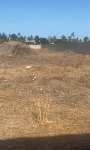 Eneo Linauzwa Bahari Beach