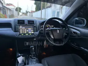 Toyota Crown Majesta 2010 White