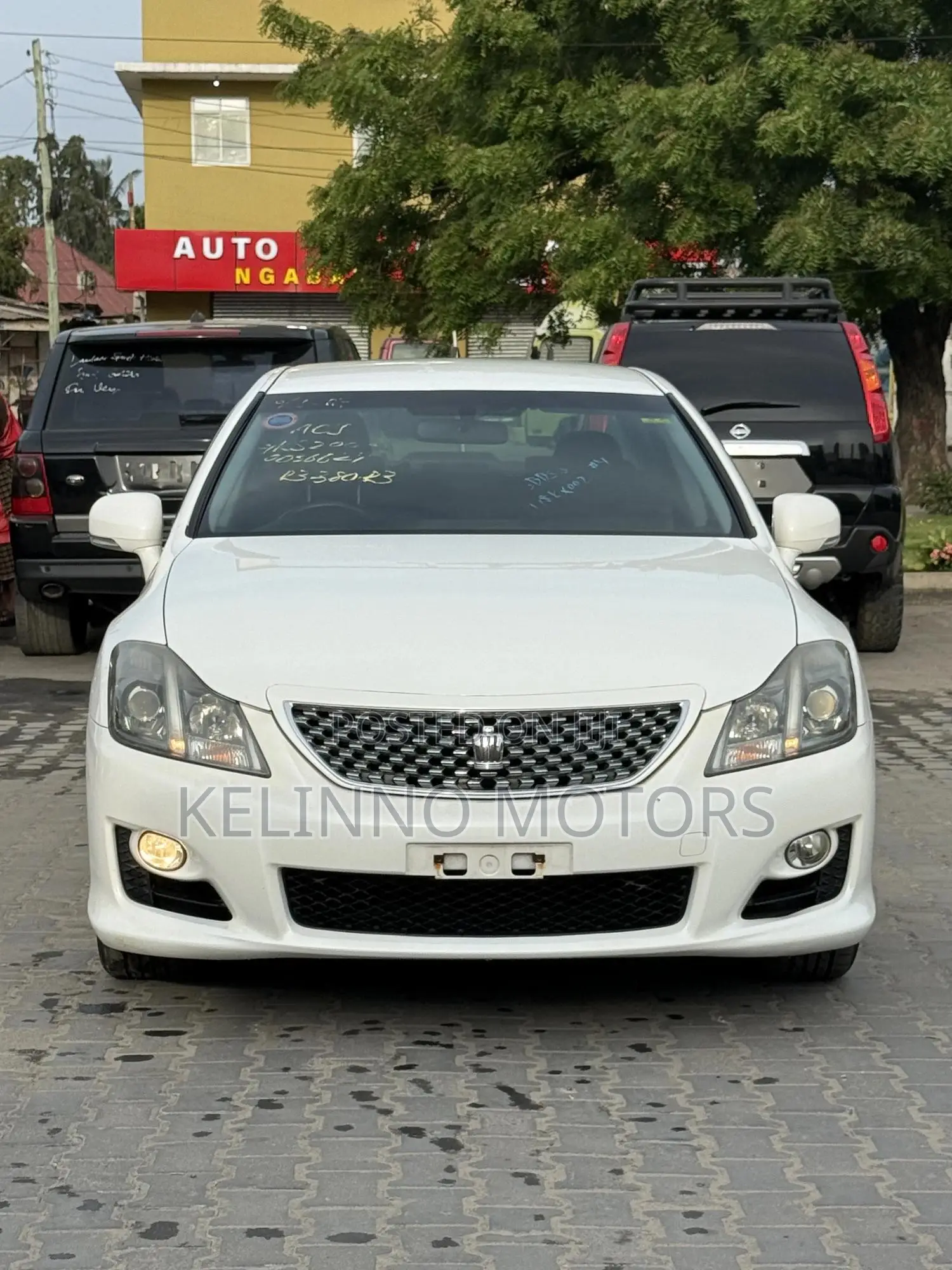 Toyota Crown 2008 White