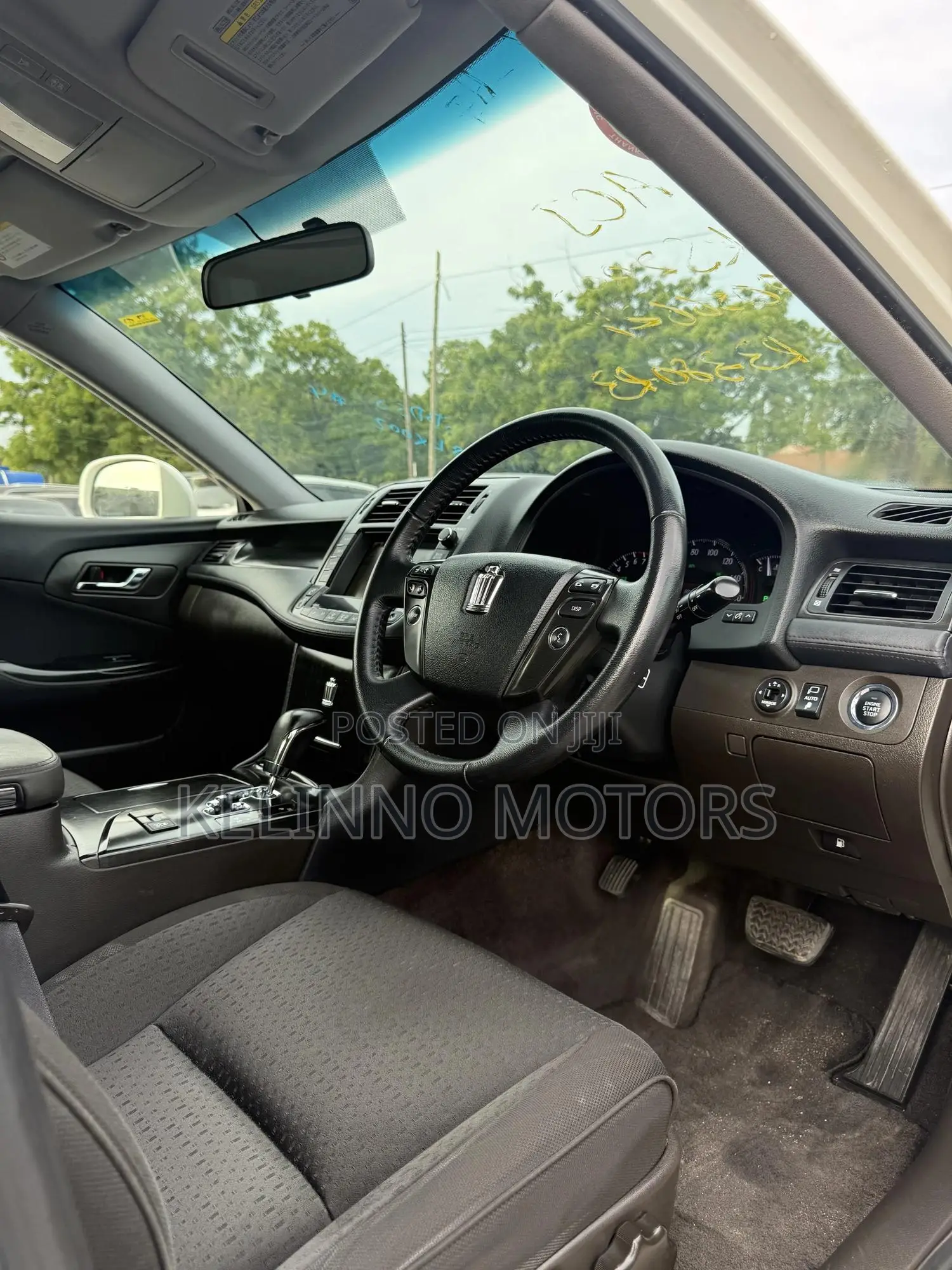 Toyota Crown 2008 White