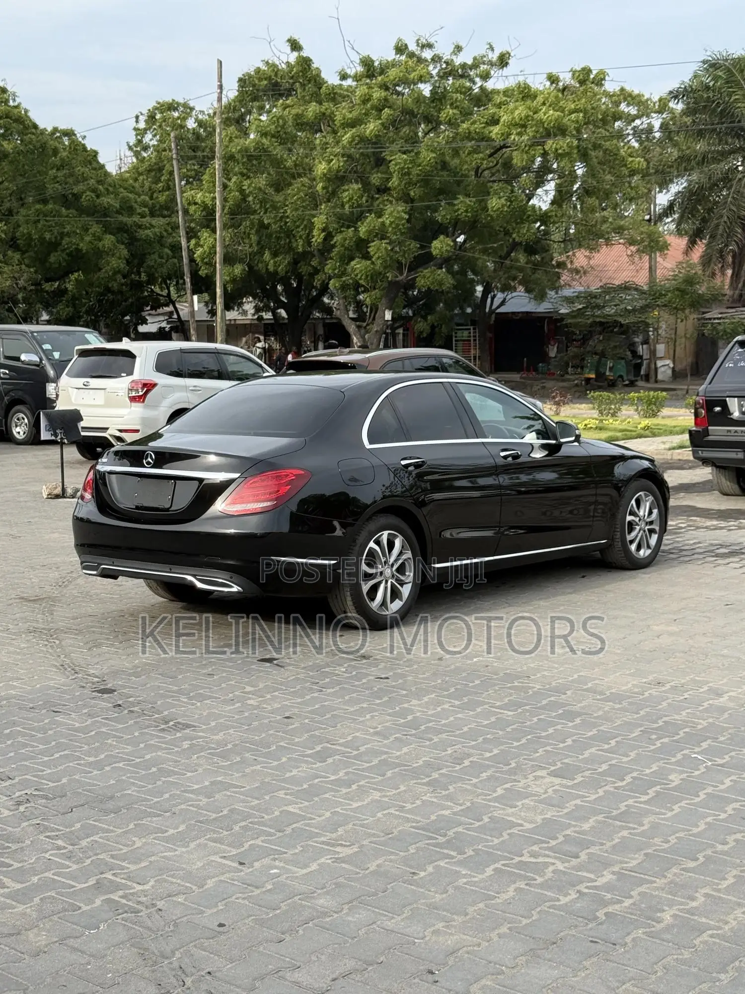 Mercedes-Benz C200 2014 Black