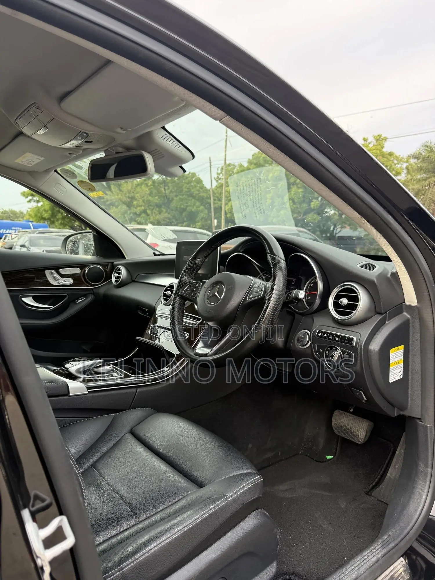 Mercedes-Benz C200 2014 Black