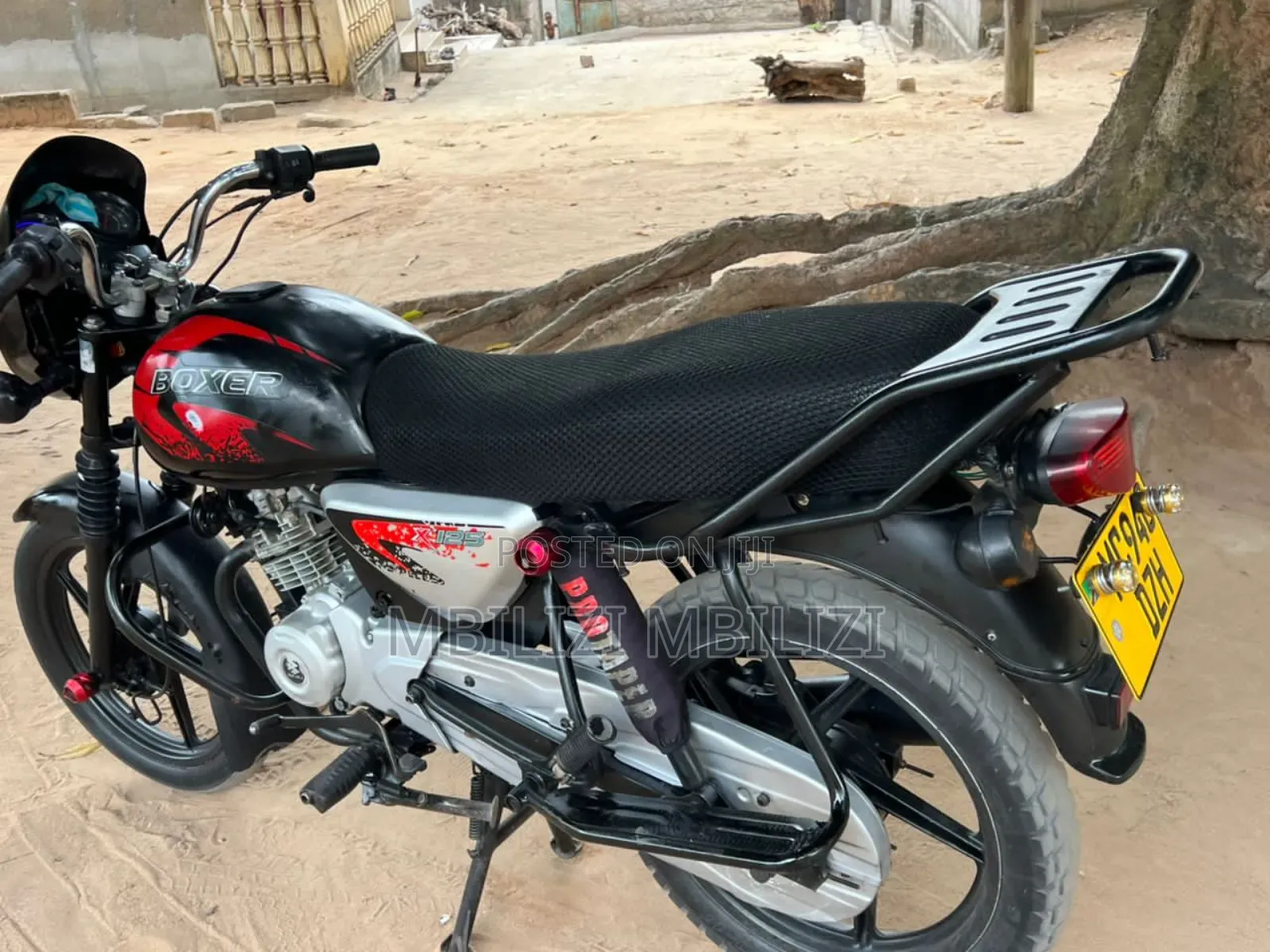 Bajaj Boxer X125 2024 Black