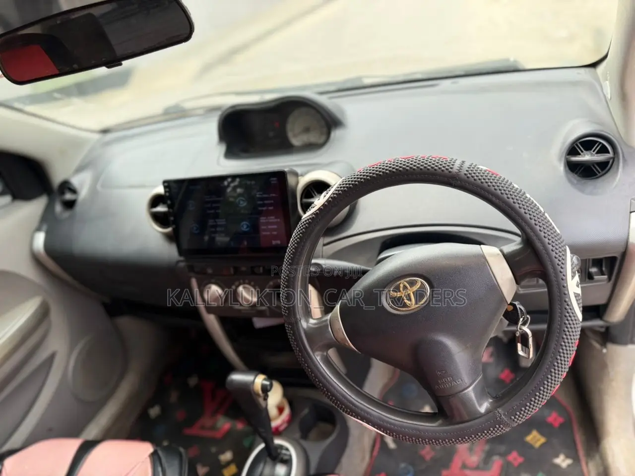 Toyota IST 2003 Gold