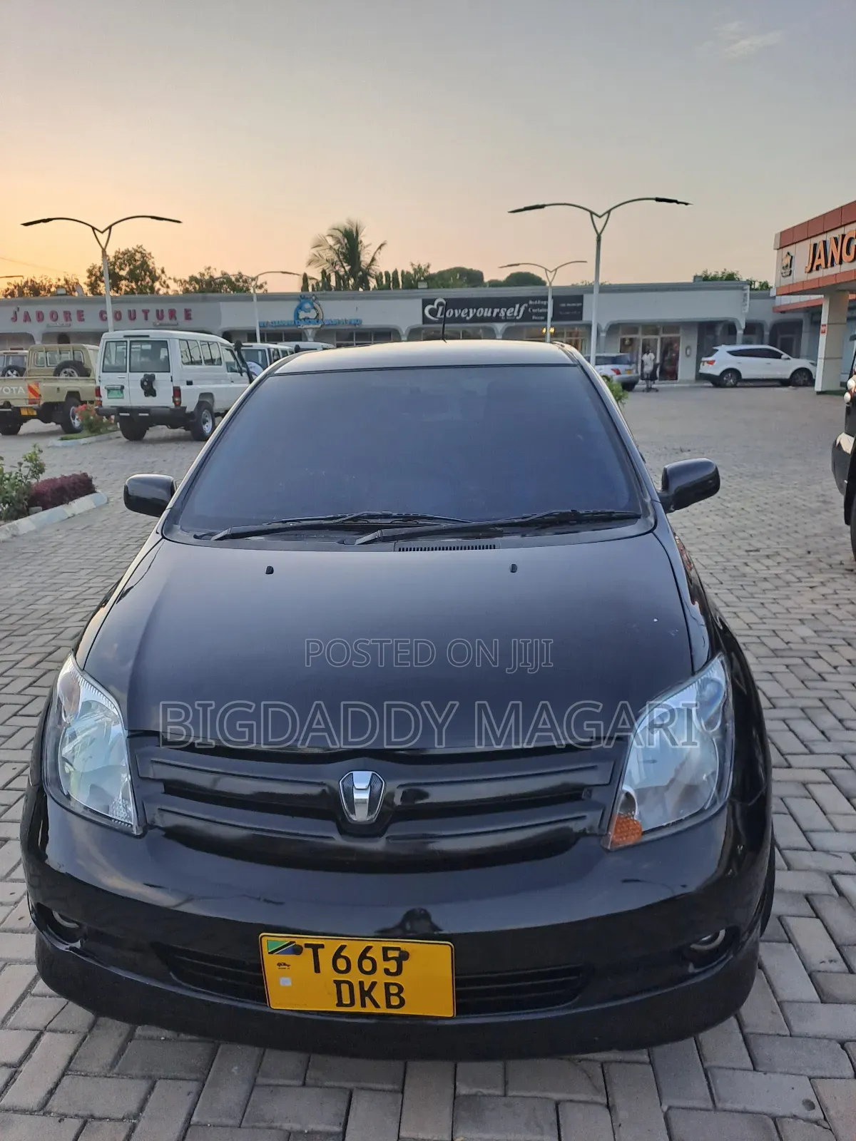 Toyota IST 2004 Black
