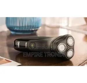 Philips Shaver Series 1000 Wet or Dry - S1223/40