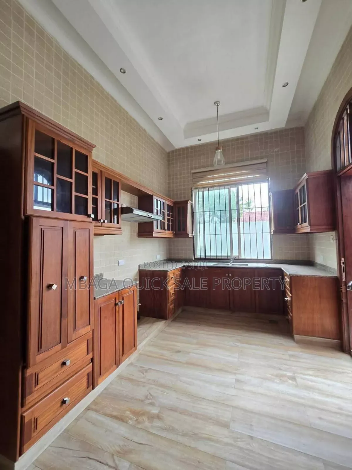 Furnished 4bdrm Villa in Oyster Bay for rent