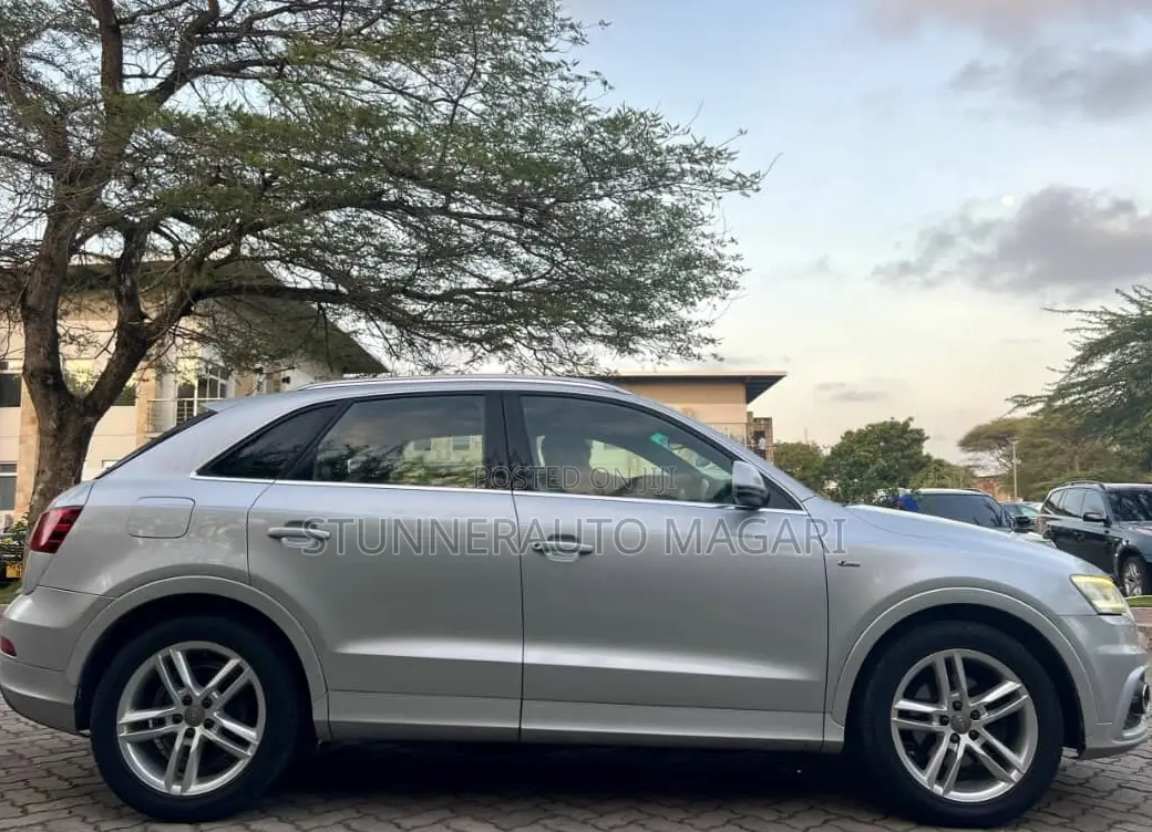 Audi Q3 2013 Silver
