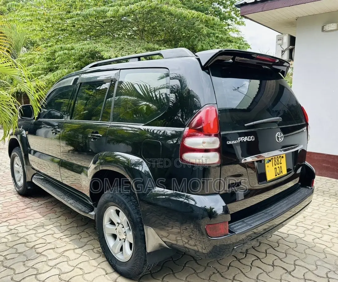 Toyota Land Cruiser Prado 2007 Black