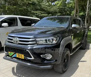 Toyota Hilux 2017 Black