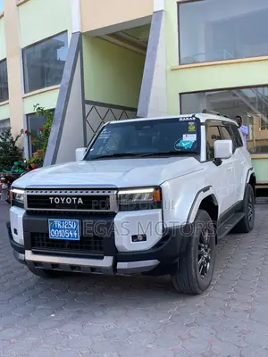 Toyota Land Cruiser 2024 Pearl