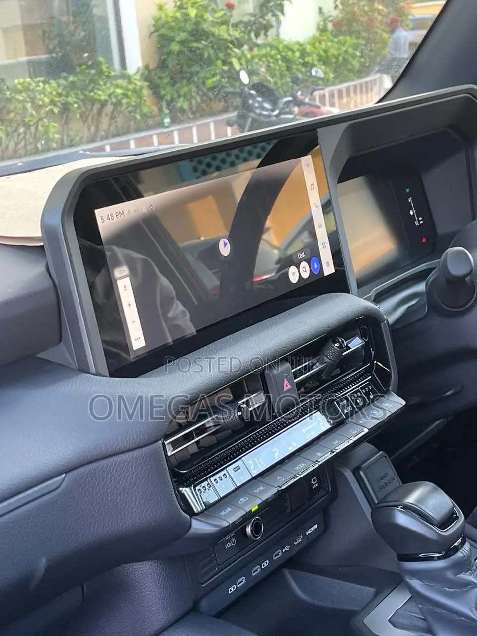 Toyota Land Cruiser 2024 Pearl