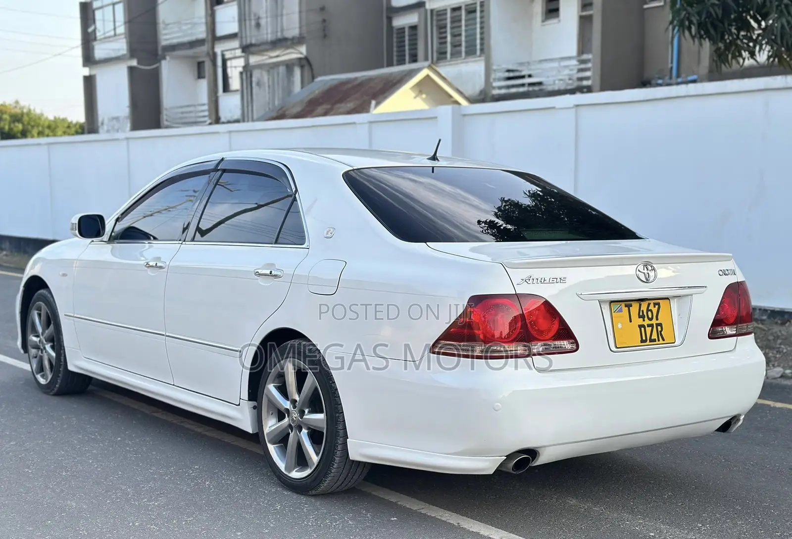 Toyota Crown 2006 White
