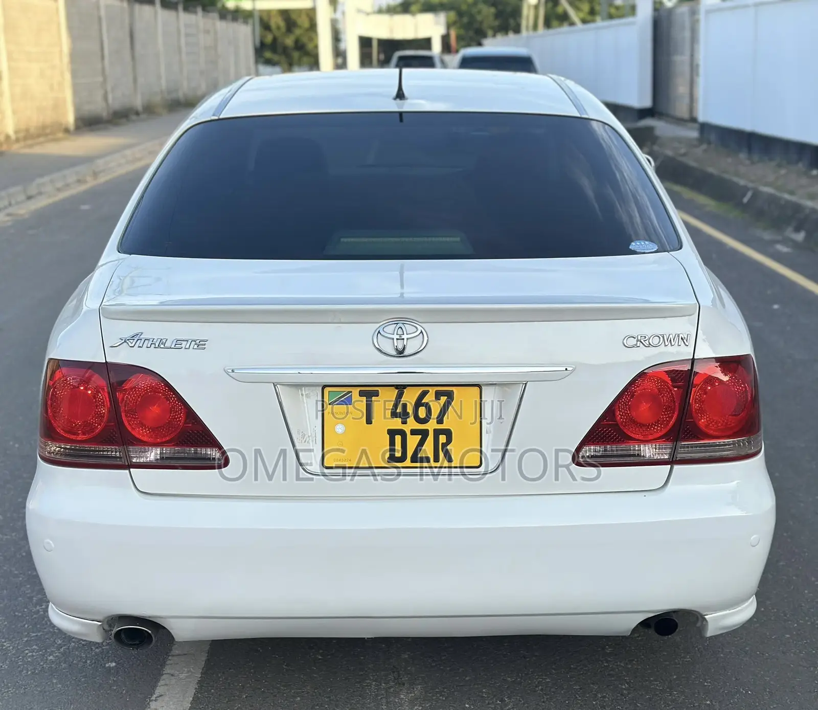 Toyota Crown 2006 White