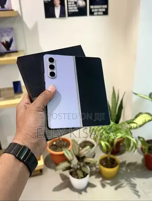New Samsung Galaxy Z Fold 5 256 GB Blue