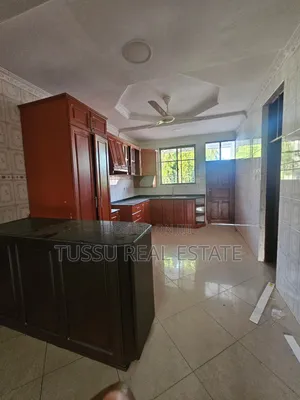 3bdrm Apartment in Mikochen, Mikocheni for rent
