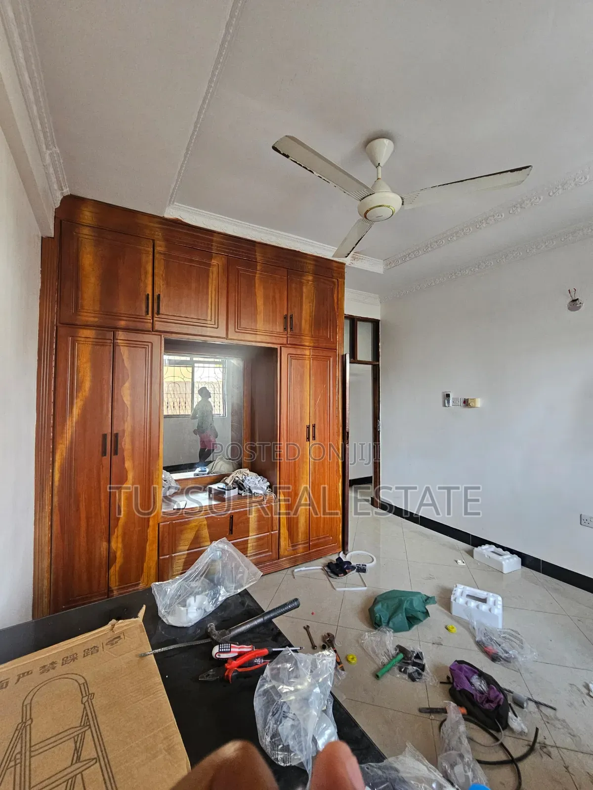3bdrm Apartment in Mikochen, Mikocheni for rent