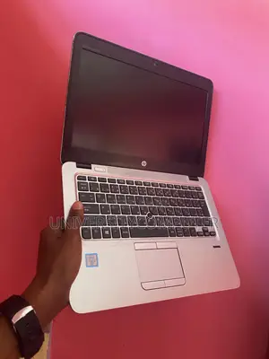 Laptop HP EliteBook 820 G3 8GB Intel Core i5 SSD 250GB