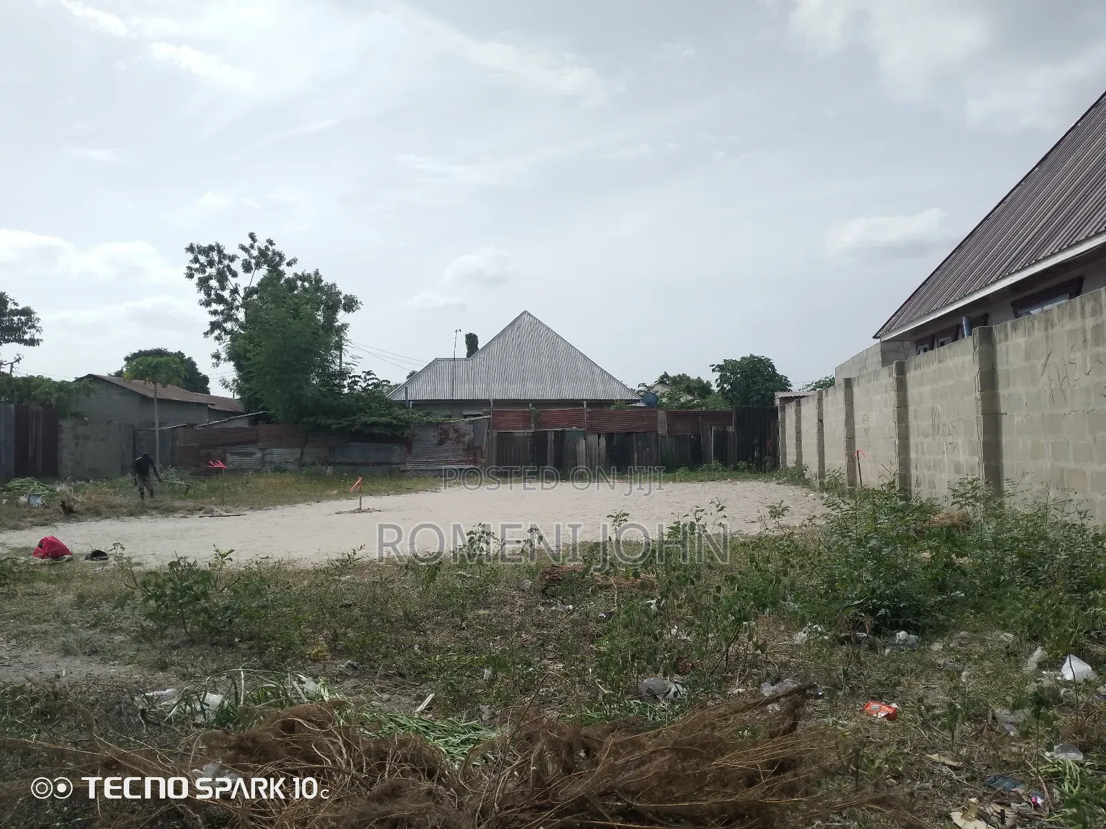 Kiwanja Sqmita 850 Kinauzwa Milioni 22.5 Gongolamboto Majohe Bwela.