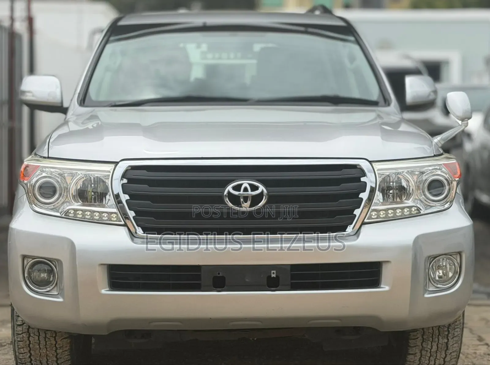 Toyota Land Cruiser 2010 Silver